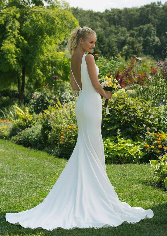 robe de mariée sirène près du corps  Marseille 13001 et 13006 proche de la rue breteuil