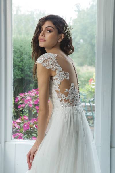 boutique de mariage vintage Marseille près de Cassis chez Vérona Sposa