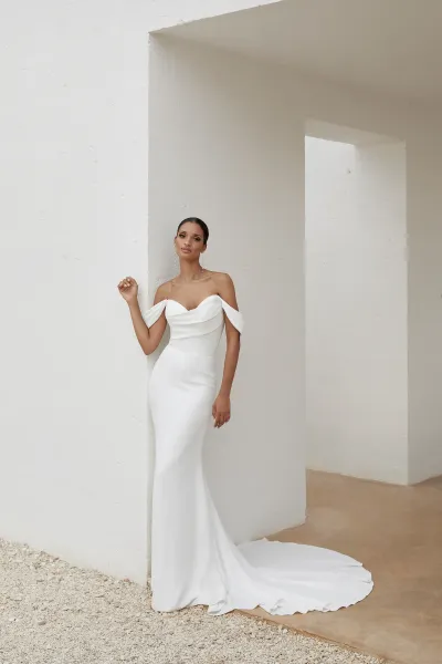 Robe de mariée sirène bustier crêpe Annalina Adore essayage Marseille Verona Sposa
