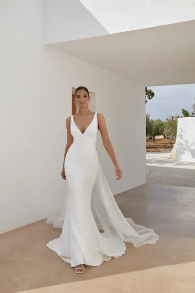 Robe mariée sirène crêpe Alba 11344 ADORE Marseille - Verona Sposa