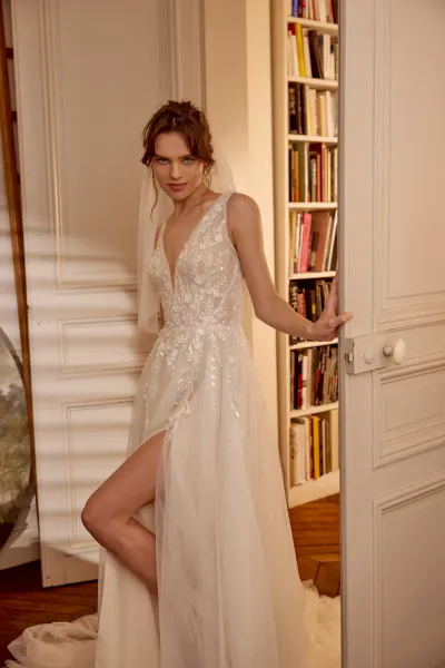 acheter une robe de mariée en dentelle et tulle inspiration bohème sur marseille