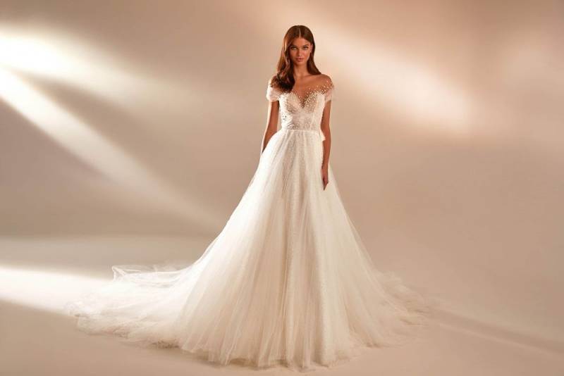 **Robe de Mariée Princesse Elsa : Tulle Pailleté & Vente Privée Milla Nova à Marseille