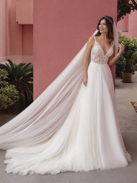 Vérona Sposa : robes de mariée tendance 2024-2025 à Marseille 