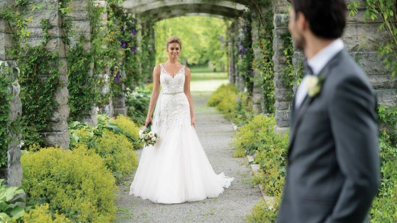 Vente de robe de mariée dans notre show room de  Mariage à Marseille