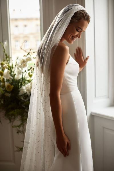**Voile de mariée Aliki Milla Nova - Accessoire perlé en tulle | Verona Sposa Marseille
