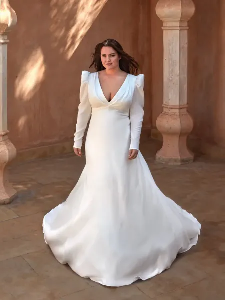 Robe de mariée grande taille tendance 2025 chez Vérona Sposa Marseille