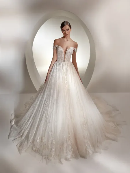 Robe de mariée princesse volumineuse Nicole Milano cout!ure à petit prix  signée Justin Alexander, sur Marseille