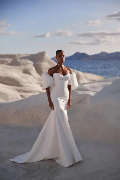 Robe trompette sirène décolleté ondulé monroe eva lendel collection 2026 proche avignon