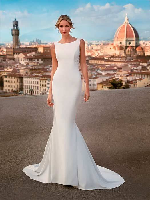 Robe de mariée grande taille sirène crêpe fluide à Marseille