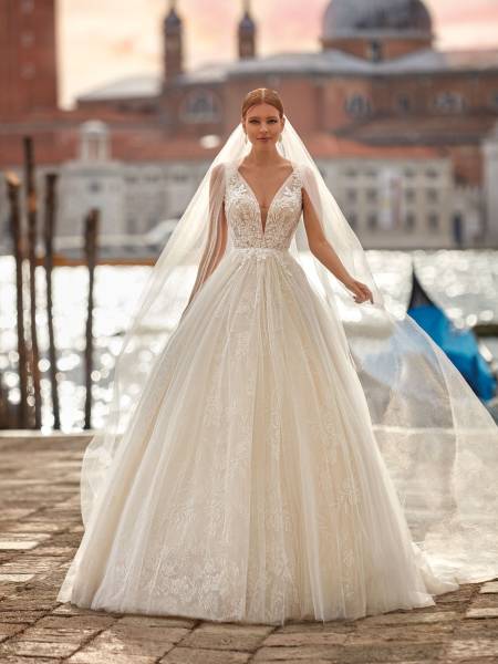 Robe de mariée grande taille Marseille chez Vérona Sposa